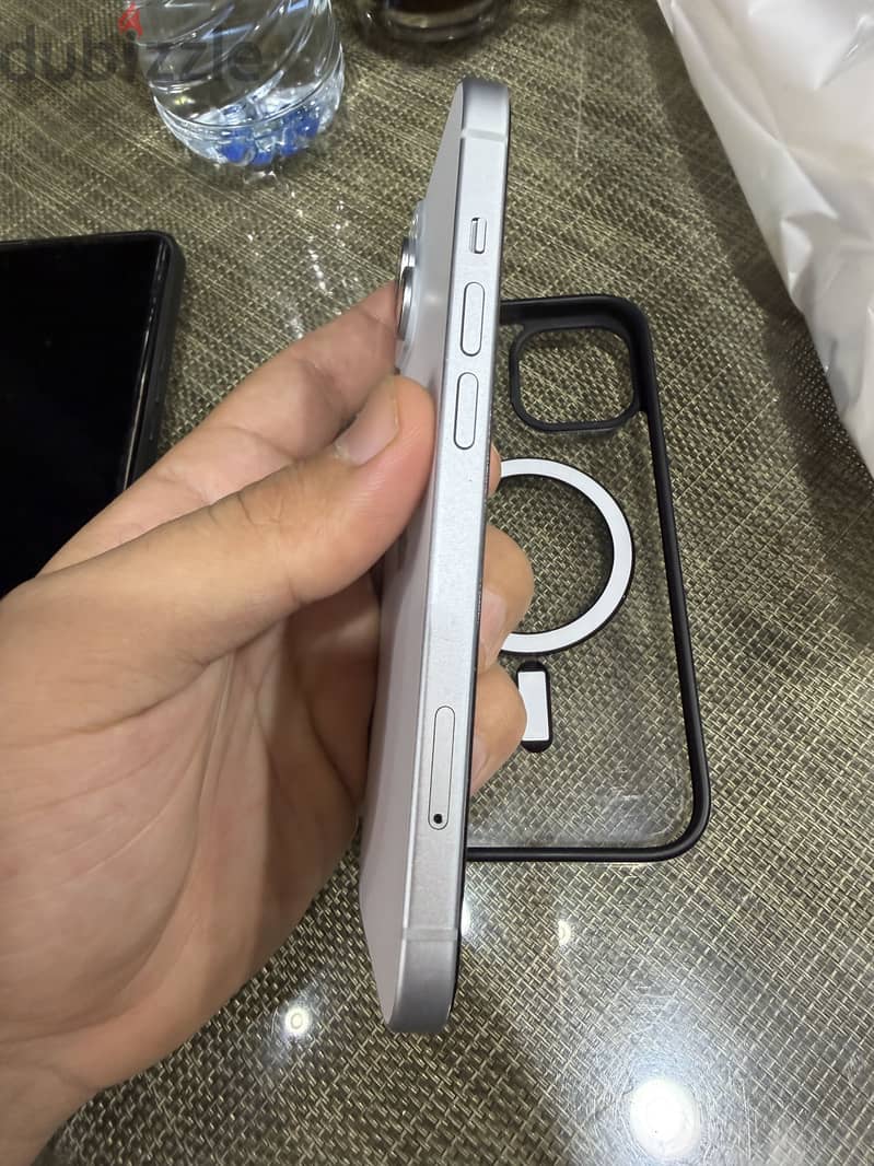 Apple - iPhone 15 4