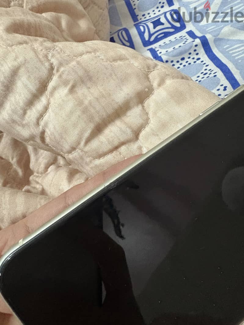 Apple - iPhone 11 6