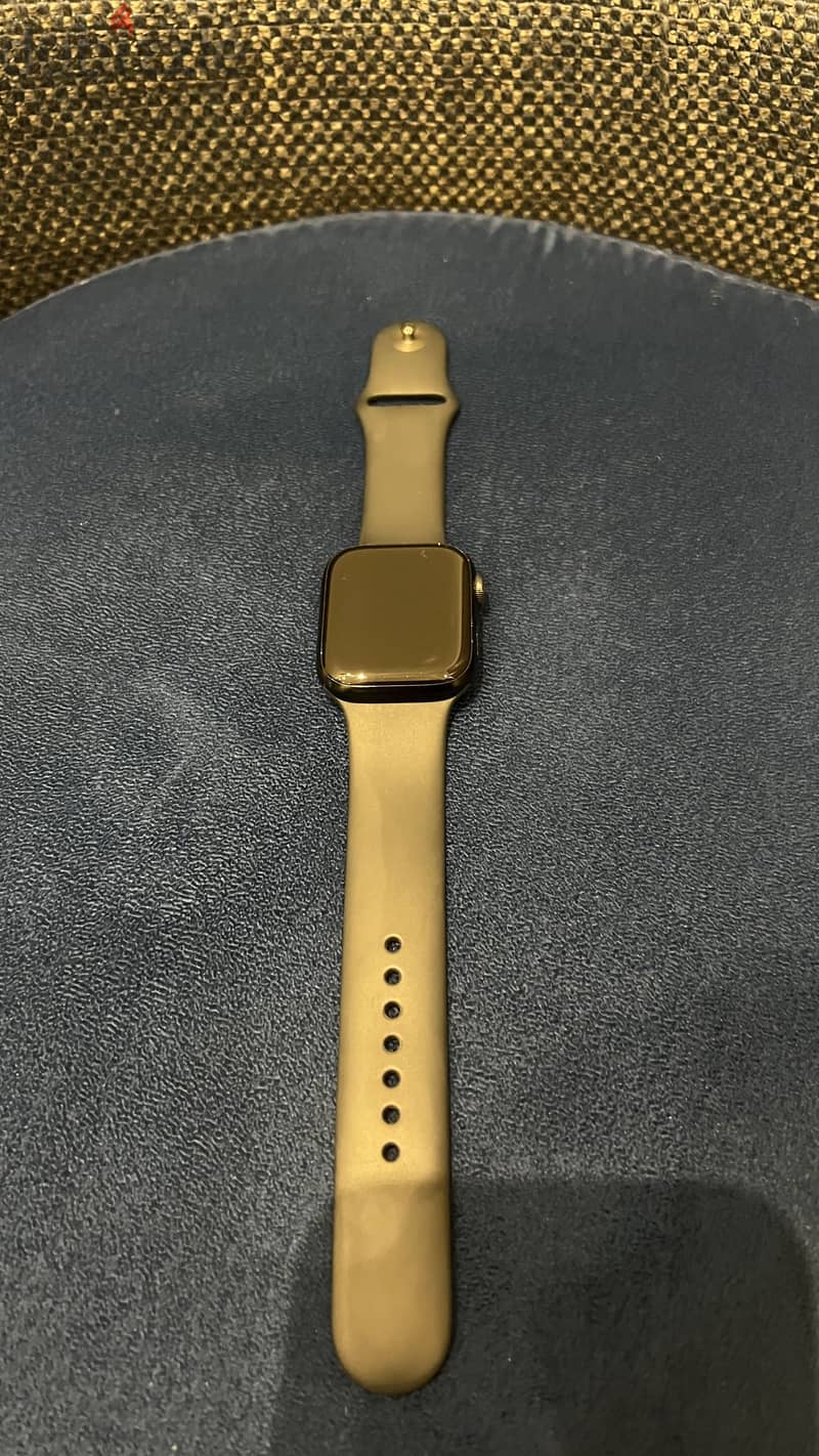 Apple Watch series 8 2