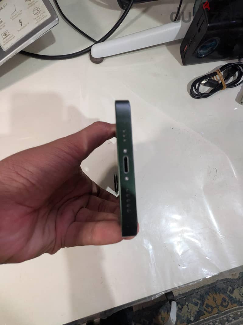 Apple - iPhone 13 5