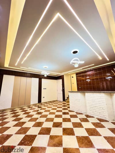 Apartment on the main street directly high-end finishing next to the sea and all services registered and complete with the annex