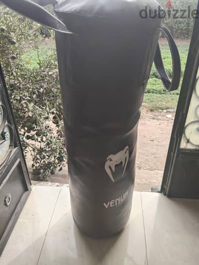 Sandbag Venum للبيع