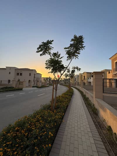 With Installment Villa direct on Golf Ready to move with BUA 714m in City Gate Diar Qatari New Cairo