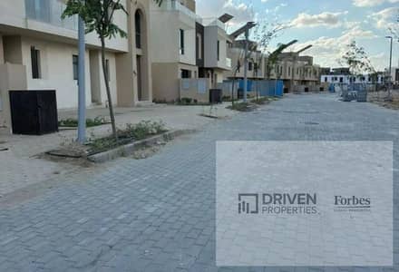 Ready to Move Fully Finished Apartment with Garden for Sale by Installments in VYE SODIC New Zayed Sheikh Zayed