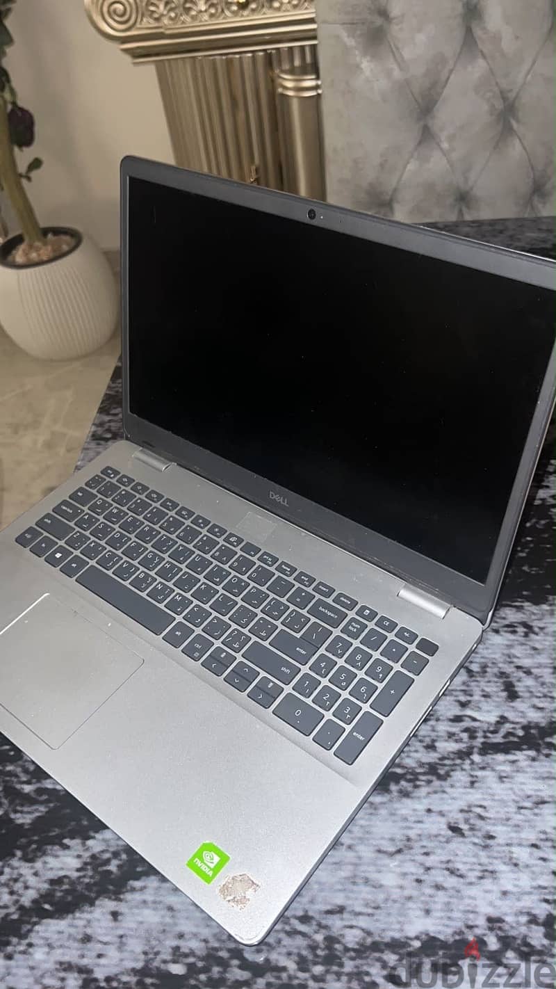 Dell Inspiron 5593 2