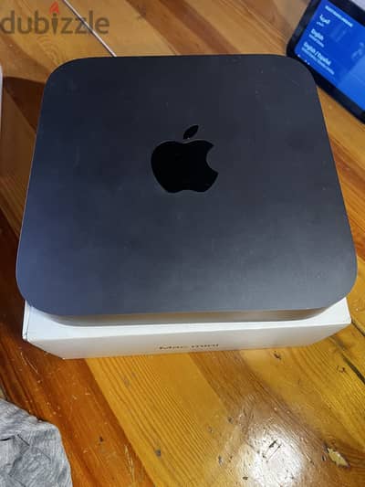 mac mini space grey 2018 /3.6ghz qc/8gb/256gb