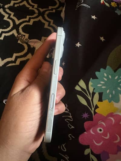Apple - iPhone 16