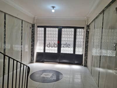 للبيع عمارة من المالك مباشرة. . .  خاليه من السكان . . . والتسليم فورا