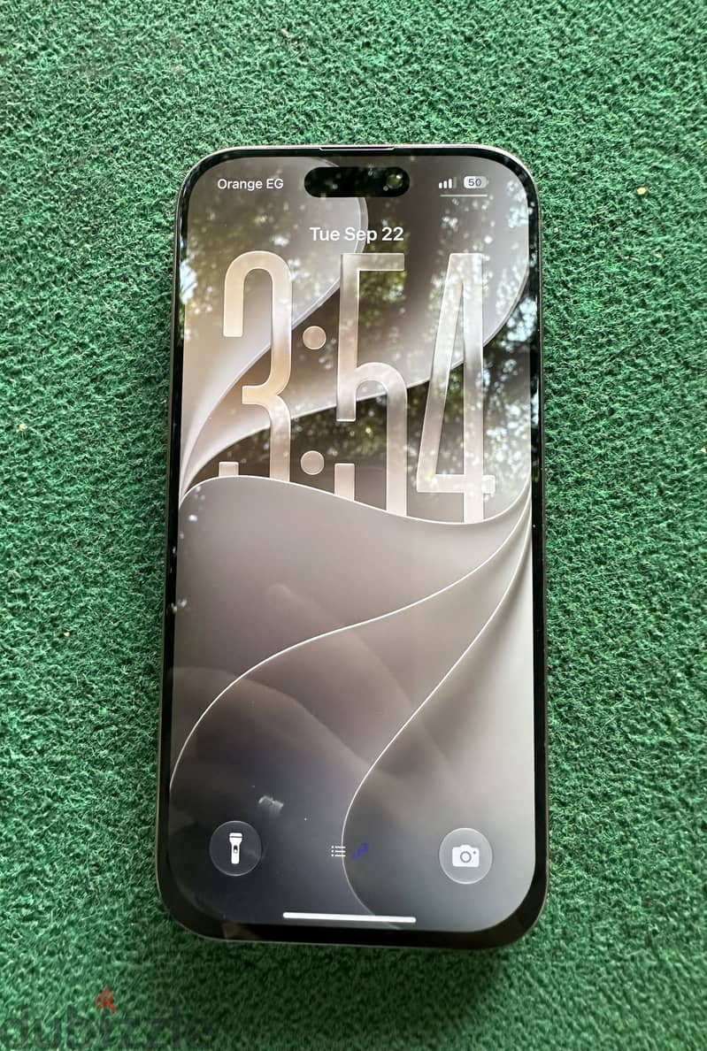 Apple - iPhone 16 Pro 5