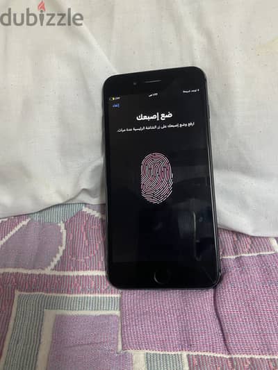 آبل - آيفون 8 بلس