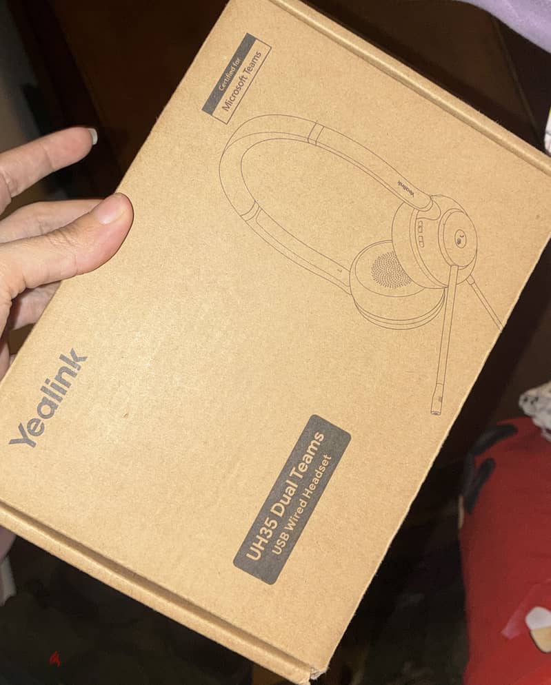 headset 1