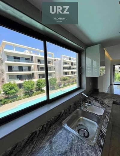 Directly on 90th Street from La Vista an apartment with a view of Central Park for sale in Patio a distinguished location minutes from Mivida