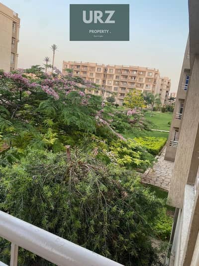 شقه VIP بفيو مميز على جاردن (سكن راقى و خصوصيه كامله) للبيع ع السويس مباشر و بجوار من مدينتى و سوديك ايست الشروق و بالقرب من ماونتن فيو هايد بارك
