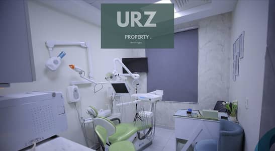 لراغبى الاستثمار المضمون أمتلك الان عياده كامله التشطيب High Quality واجهه أمامى على شارع التسعين فـ قلب التجمع الخامس مفيدا بالقرب من هايد بارك 5A