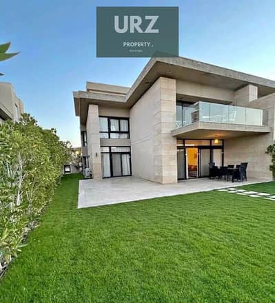 Residence and investment just minutes from AUC Villa for sale near Mivida Lavisna and Hyde Park