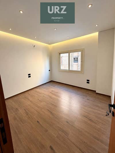 2-bedroom apartment with a direct garden view available on a 12year payment plan in Mostakbal City near Privado L'Avenir Rosail Citizn & simo Bo