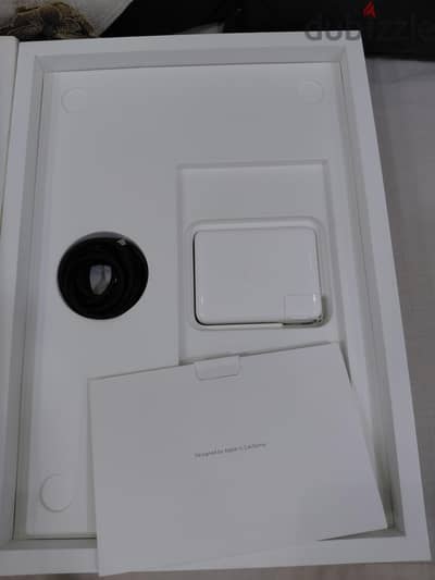 MacBook pro M4 Max 16 inch Ram 48 Hard Tera كسر زيرو