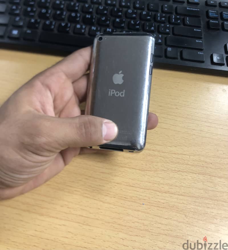 Apple iPod touch 32G 4th gen Excellent condition 1