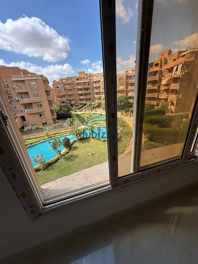 شقه اول سكن للإيجار في كمبوند مروج فيو مميز