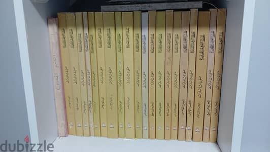 مجموعة متميزة من الكتب التراثية والقديمة وبعضها نادر، أبيعها كاملة.