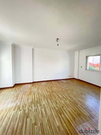 Available for sale in Madinaty, 242 meters, 4 bedrooms, 3 bathrooms and patio Available for sale in Madinaty, 242 meters, 4 bedrooms, 3 bathrooms and patio