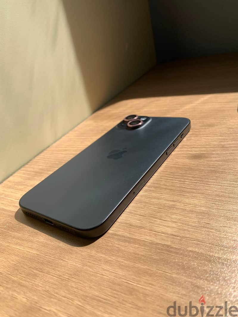 iPhone 15 Plus 3