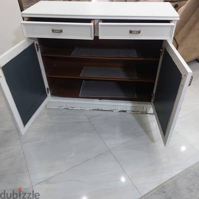 sideboard