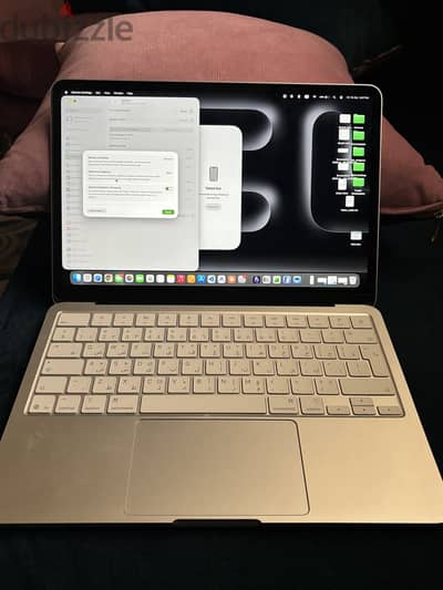 MacBook Neo 2026 - 256GB / 8GB RAM - Silver - Battery 100%