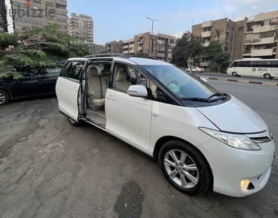 Toyota Previa 2012