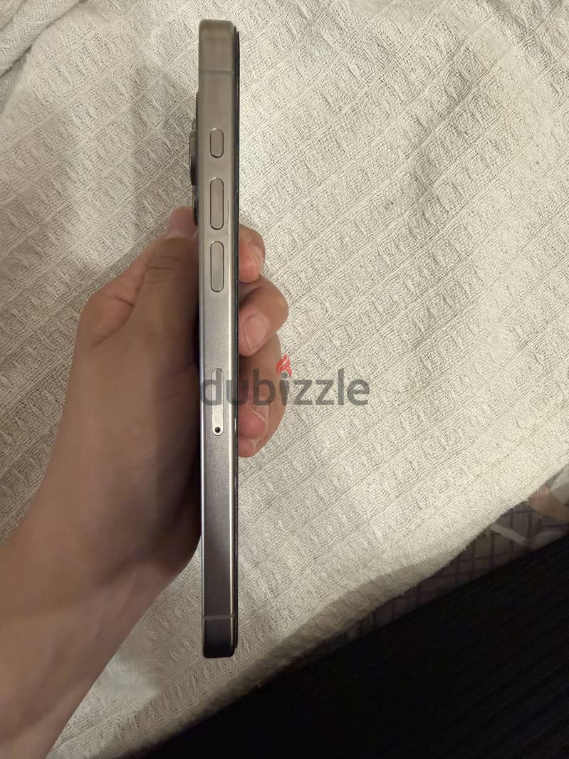 Apple - iPhone 15 Pro Max 3