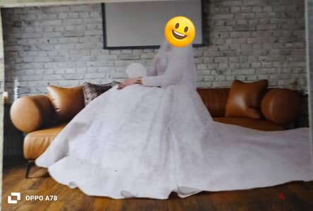 فساتين للبيع