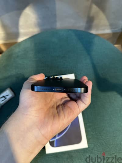 Apple - iPhone 16 Pro Max