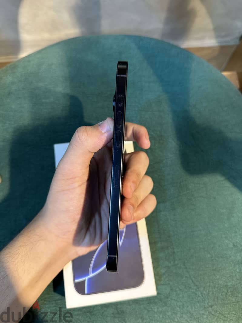 Apple - iPhone 16 Pro Max 4
