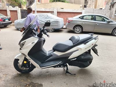 اس واى ام  جوى ماكس ٣٠٠ ٥٠٠ كيلو فقط    sym joy max 300 500km only
