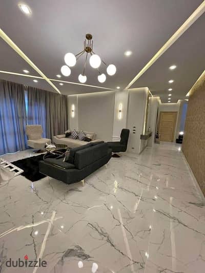 Apartment available for immediate handover, fully finished to a high standard ("super luxe") and equipped with air conditioning, located in New Garden