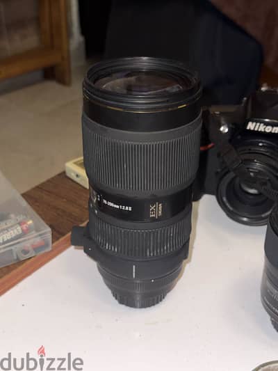 عدسة سيجما 70-200 EX