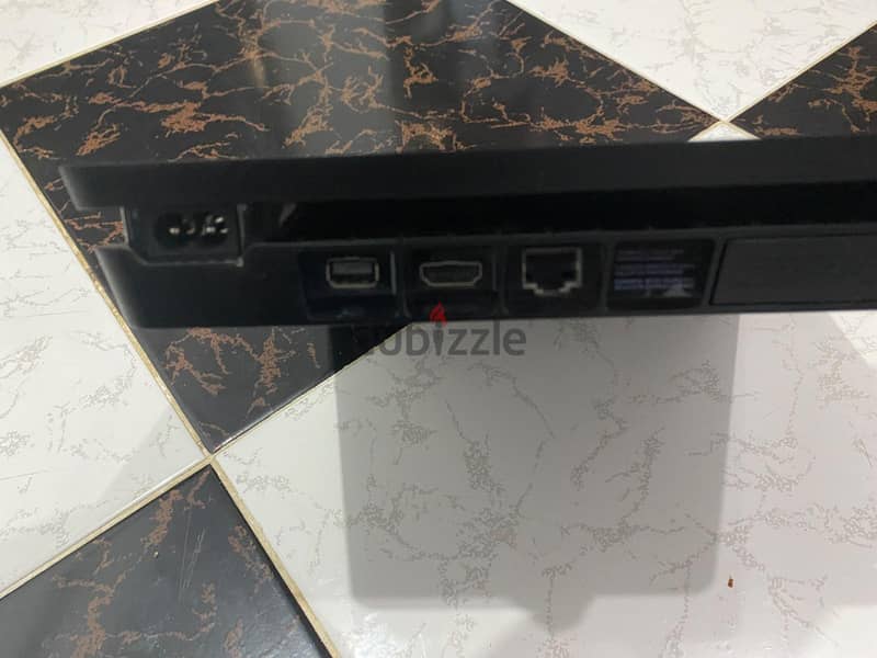 ps4 slim 2