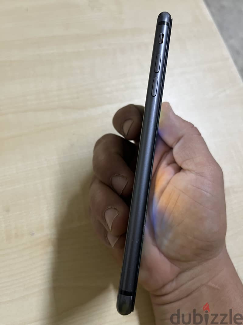 Apple - iPhone 8 Plus 3