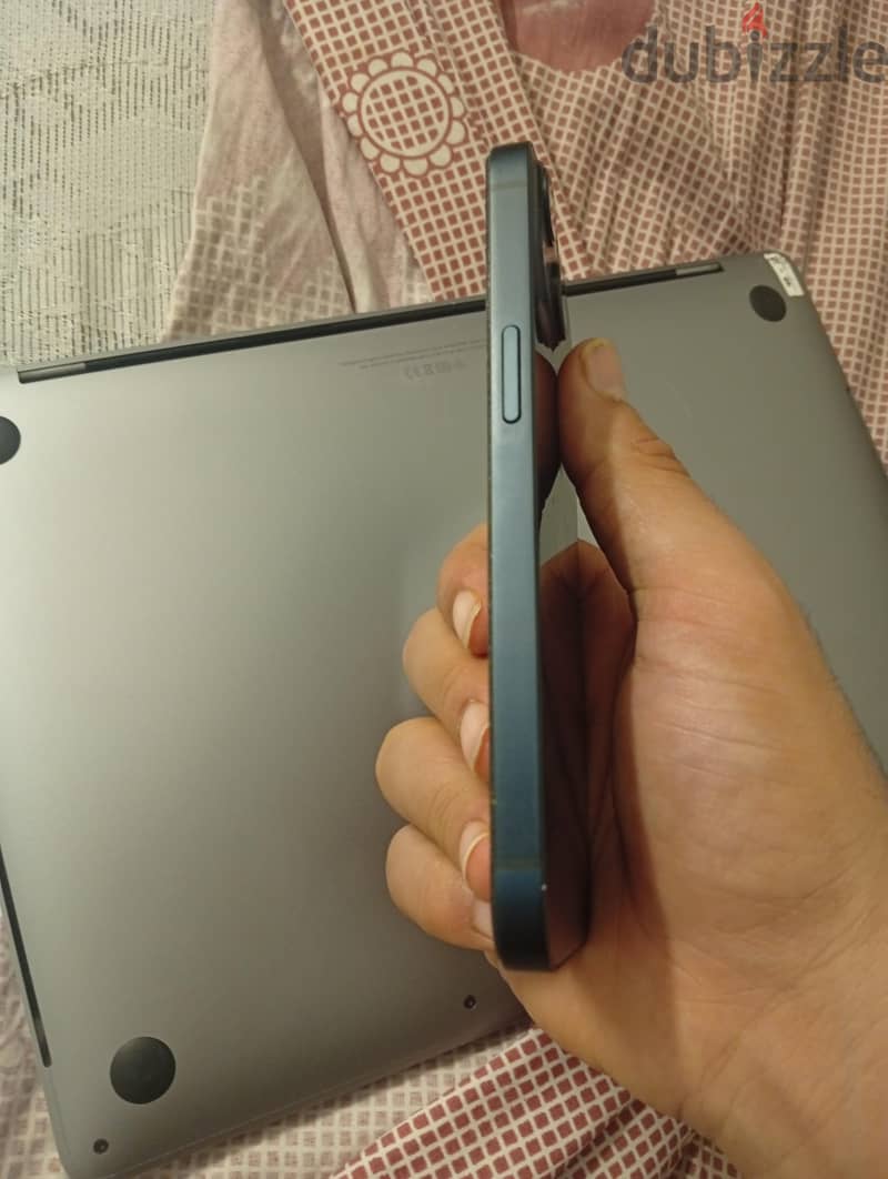 Apple - iPhone 13 4