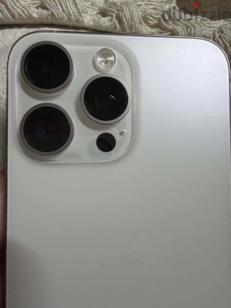 Apple - iPhone 15 Pro Max 2