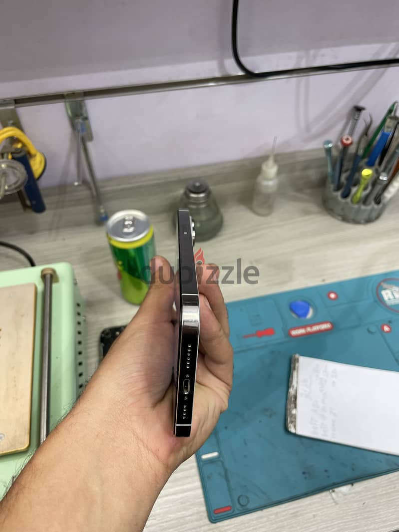 iPhone 14 pro max 3