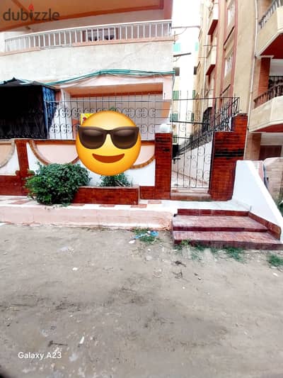 شقه ارضي مدخل خاص للبيع في العجمي شاطئ النخيل خطوات قليلة من البحر تشطيب التـــــــــــرا لوكس