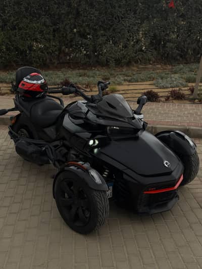 can-am spyder 2021