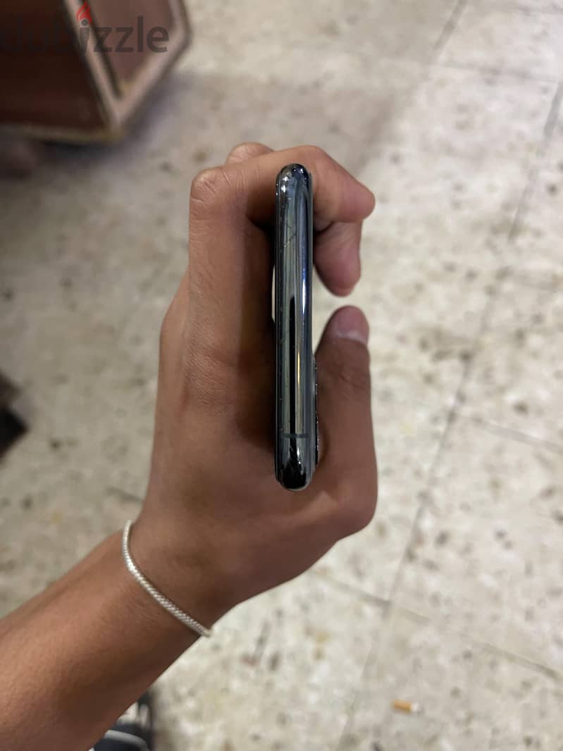 Apple - iPhone 11 Pro Max 5