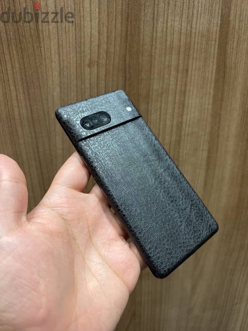 Google Pixel 7 in Mint Condition 4