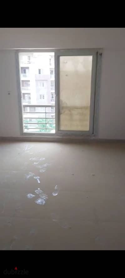 Apartment for rent unfurnished in Janna October Compound