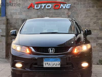 HONDA CIVIC LX I. 1.6 2014 KM 110,000 Factory paint Agent warranty