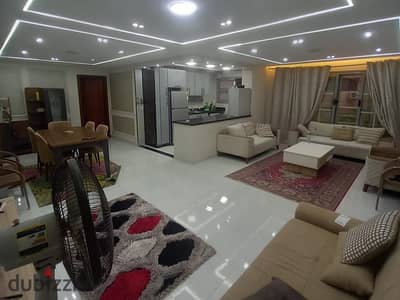شقة فندقيه مفروشة تشطيب فندقي قرب فندق شيراتون للسكن الراقي والمميز بالدقي