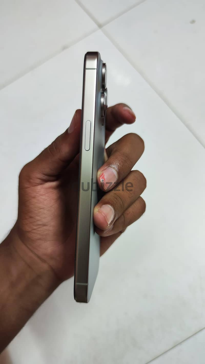 Apple - iPhone 15 Pro Max 4