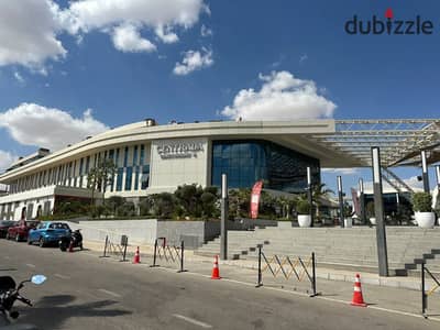 Pharmacy for rent, located directly on the Dahshur Link Road—a prime location on the ground floor, facing the mall.